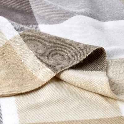 Hastings Home Oversized Soft Fluffy Throw Blanket - Plaid 3 Hastings Home Oversized Soft Fluffy Throw Blanket - Plaid - Image 3