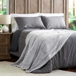 Hastings Home Faux Rabbit Fur Hypoallergenic Throw With Faux Mink Back - Cloud Gray 8 Hastings Home Faux Rabbit Fur Hypoallergenic Throw With Faux Mink Back - Cloud Gray -Hastings Home Sales GUEST 25ef03ca d0ca 4729 aa6e 10fb342c2fbe