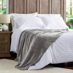 Velvet Throw - Oversized Microfiber Velvet Solid Polyester Throw Blanket - Breathable By Hastings Home (Stone Grey) -Hastings Home Sales GUEST 2b41b650 eaf5 489c a2ca b52b13209ae2