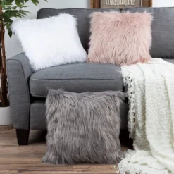 18"x18" Himalayan Faux Fur Square Throw Pillow - Hastings Home 12 18"x18" Himalayan Faux Fur Square Throw Pillow - Hastings Home -Hastings Home Sales GUEST 2d608de7 12b9 428a bcad d0a83f4c6473