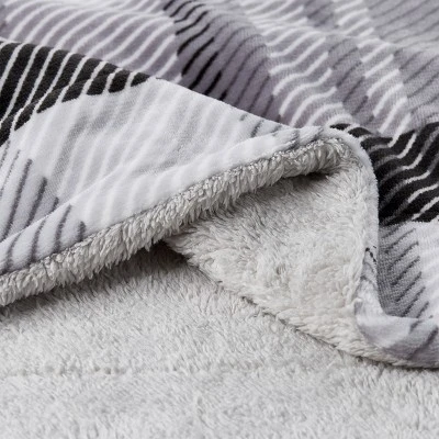 Blanket Throw - Oversized Plush Woven Polyester Faux Shearling Fleece Plaid Throw - Breathable By Hastings Home (Phantom) 2 Blanket Throw - Oversized Plush Woven Polyester Faux Shearling Fleece Plaid Throw - Breathable By Hastings Home (Phantom) - Image 2