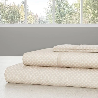 Hastings Home King Size Brushed Microfiber 4 Piece Embossed Checkered Bed Sheet And Linen Set With Stain Resistant Fitted And Flat Sheets - Champagne 2 Hastings Home King Size Brushed Microfiber 4 Piece Embossed Checkered Bed Sheet And Linen Set With Stain Resistant Fitted And Flat Sheets - Champagne - Image 2