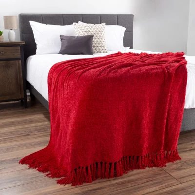 Hastings Home Oversized Chenille Throw Blanket - 60" X 70", Vineyard Red 3 Hastings Home Oversized Chenille Throw Blanket - 60" X 70", Vineyard Red - Image 3
