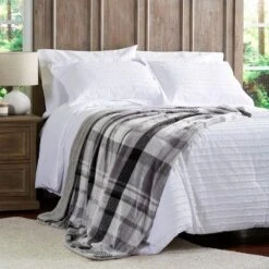 Plaid Faux Fur Throw Blanket- Luxurious, Soft, Hypoallergenic Plaid Printed Flannel Blanket, 60"x70" By Hastings Home (Grey) -Hastings Home Sales GUEST b6e3aa76 5604 4299 a0ca b5f06feb3f82